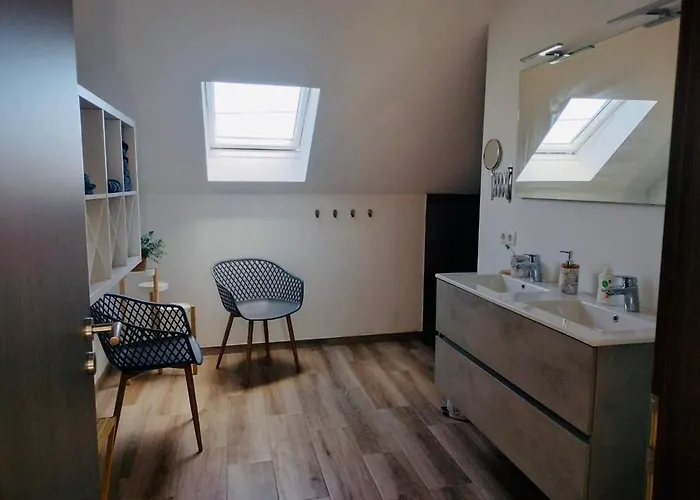 Alojamento de Acomodação e Pequeno-almoço Chez Colette